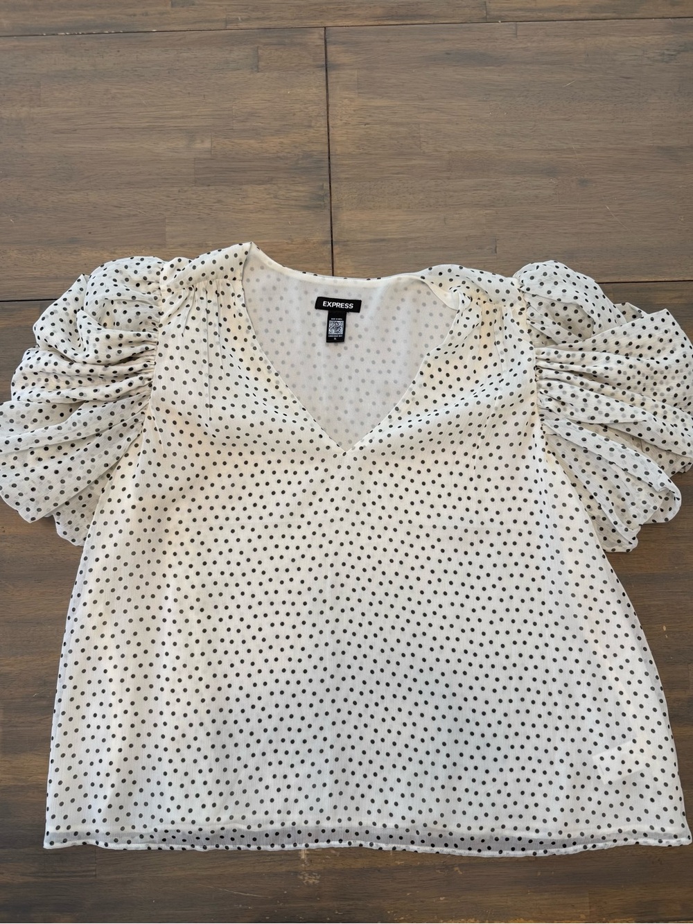 Express Polka Dot Puff Sleeve V-Neck Top - Cream/Black